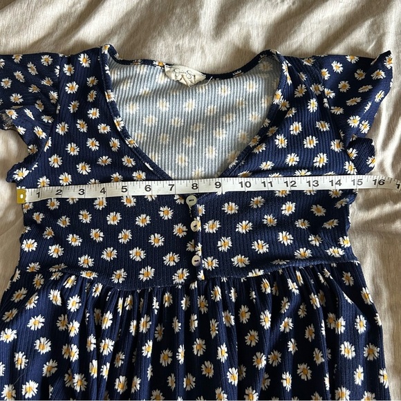 Jessica Simpson Floral Daisy Print Navy Lightweight Flowy Dress - Picture 4 of 5